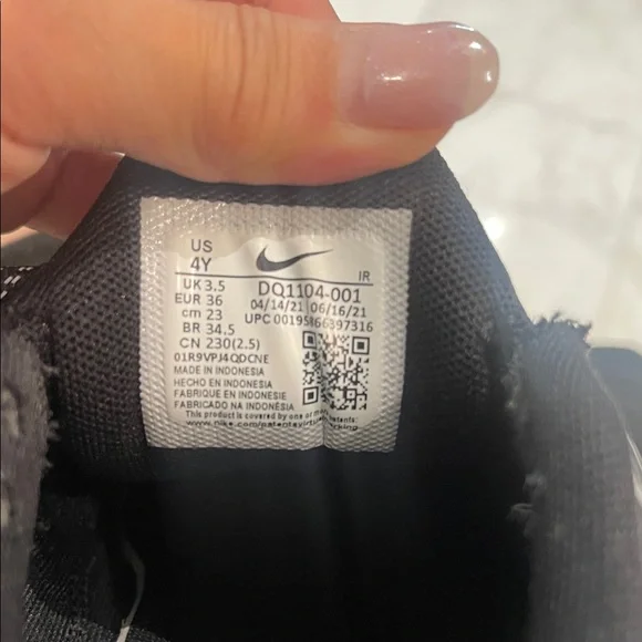 Nike Kids Black and Red Sneakers - Picture 5 of 5